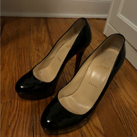 Louboutin black patent pumps like new. With red material bags. - Picture 5 of 5